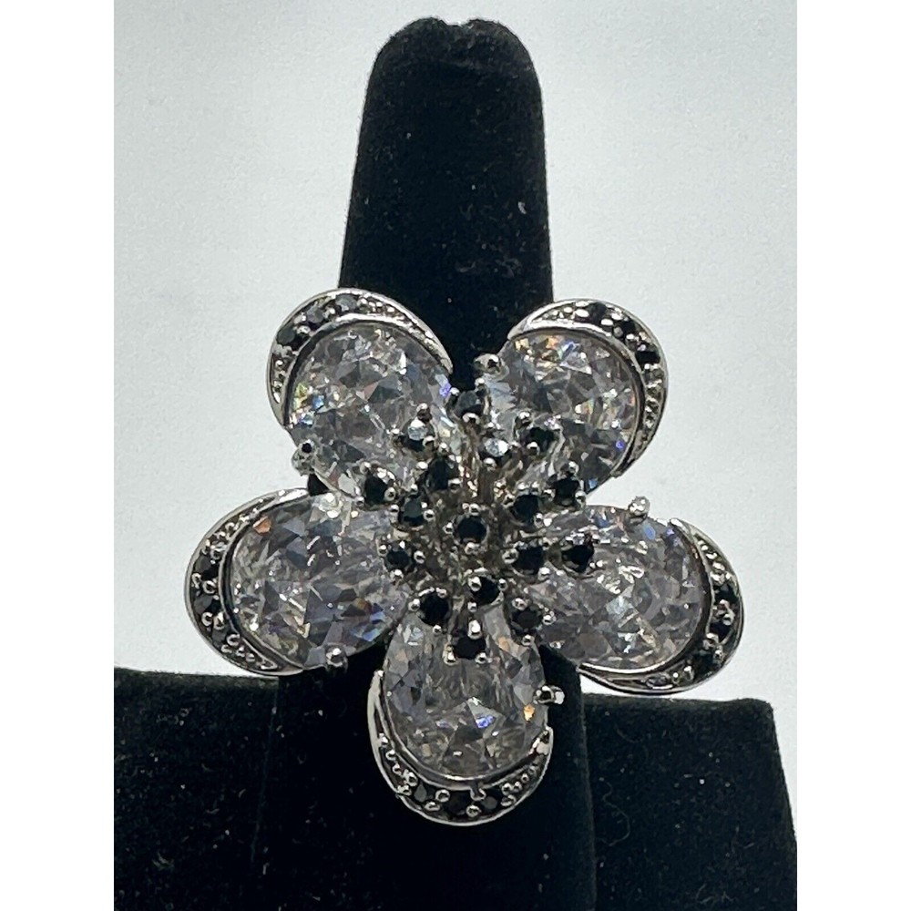 STUNNING Crystal Flower Ring Silver t. Black/Clear Cocktail Statement Runway HTF